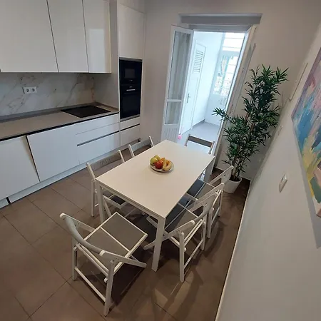 Guest house Cabralus
